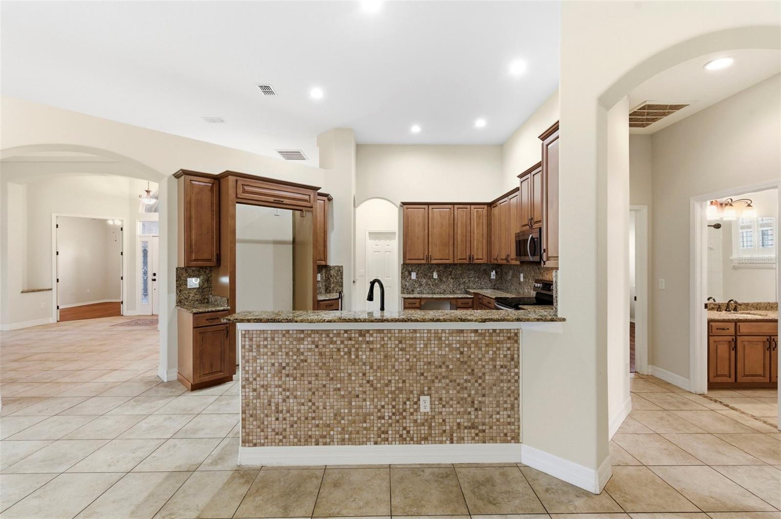 LAKE TALIA PH 02 - Residential