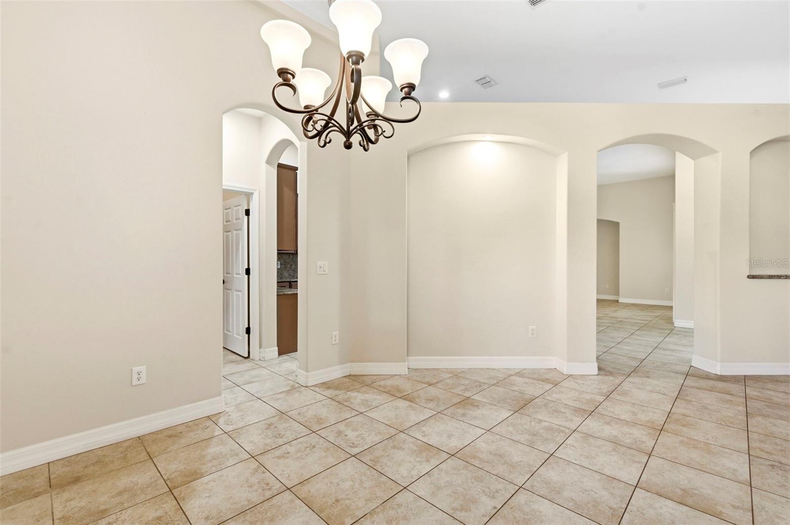 LAKE TALIA PH 02 - Residential