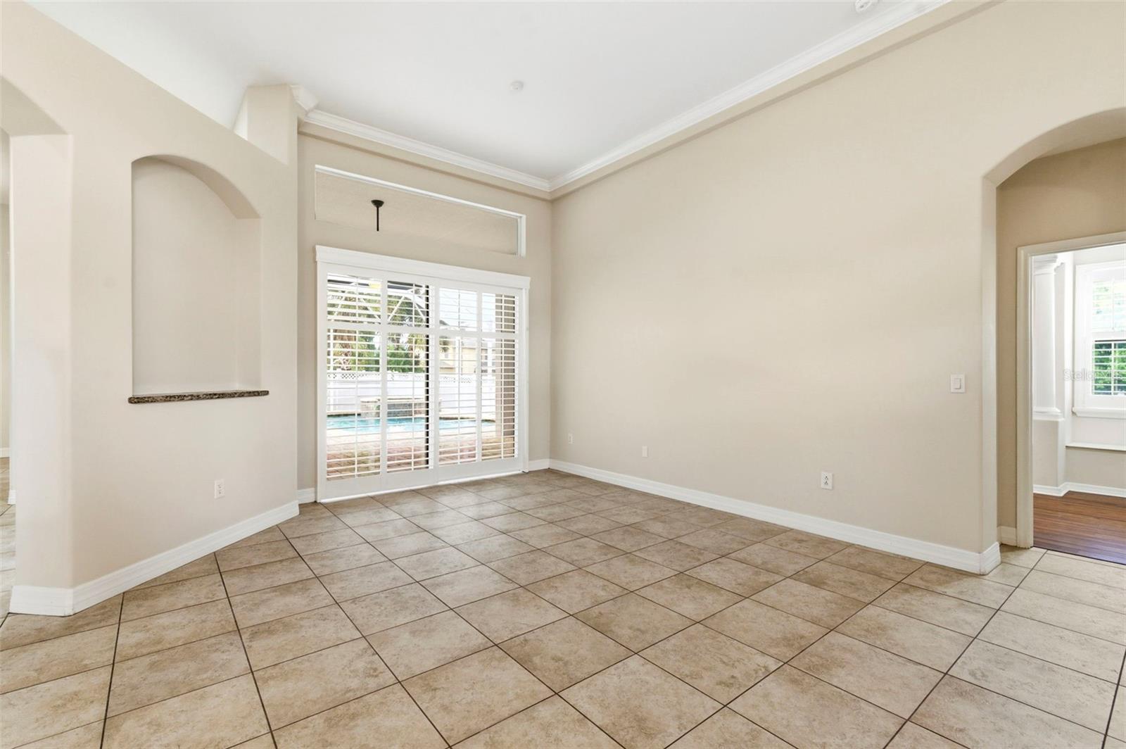 LAKE TALIA PH 02 - Residential