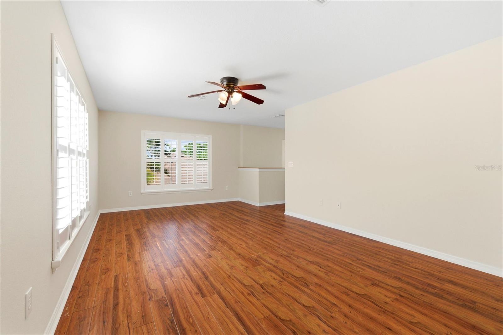 LAKE TALIA PH 02 - Residential