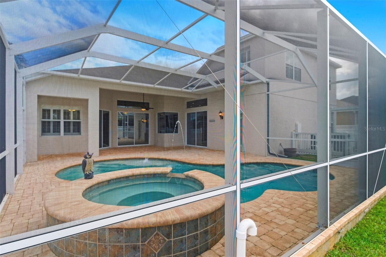 LAKE TALIA PH 02 - Residential