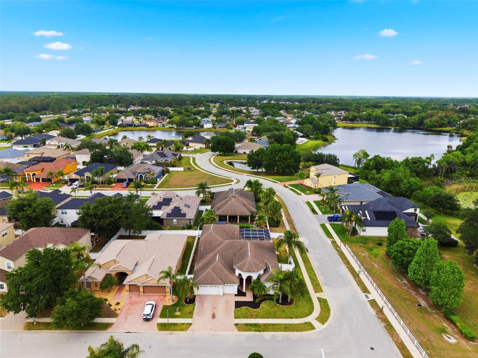 LAKE TALIA PH 02 - Residential