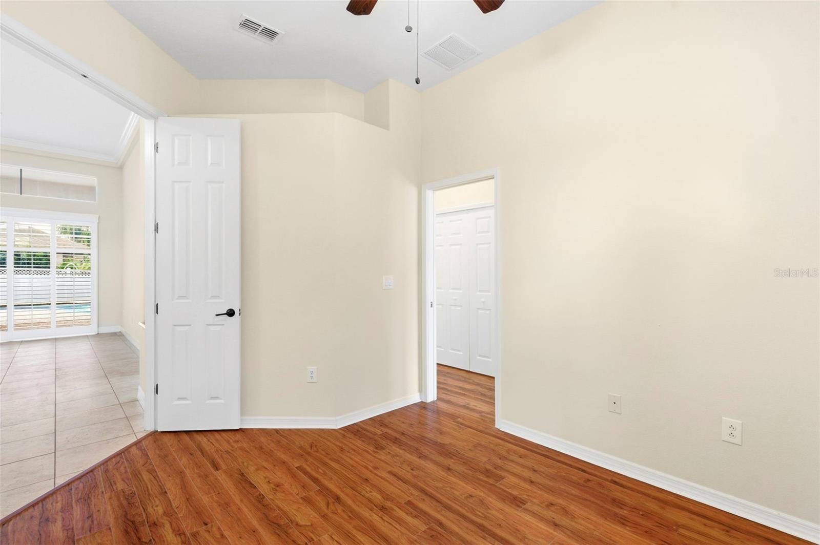 LAKE TALIA PH 02 - Residential