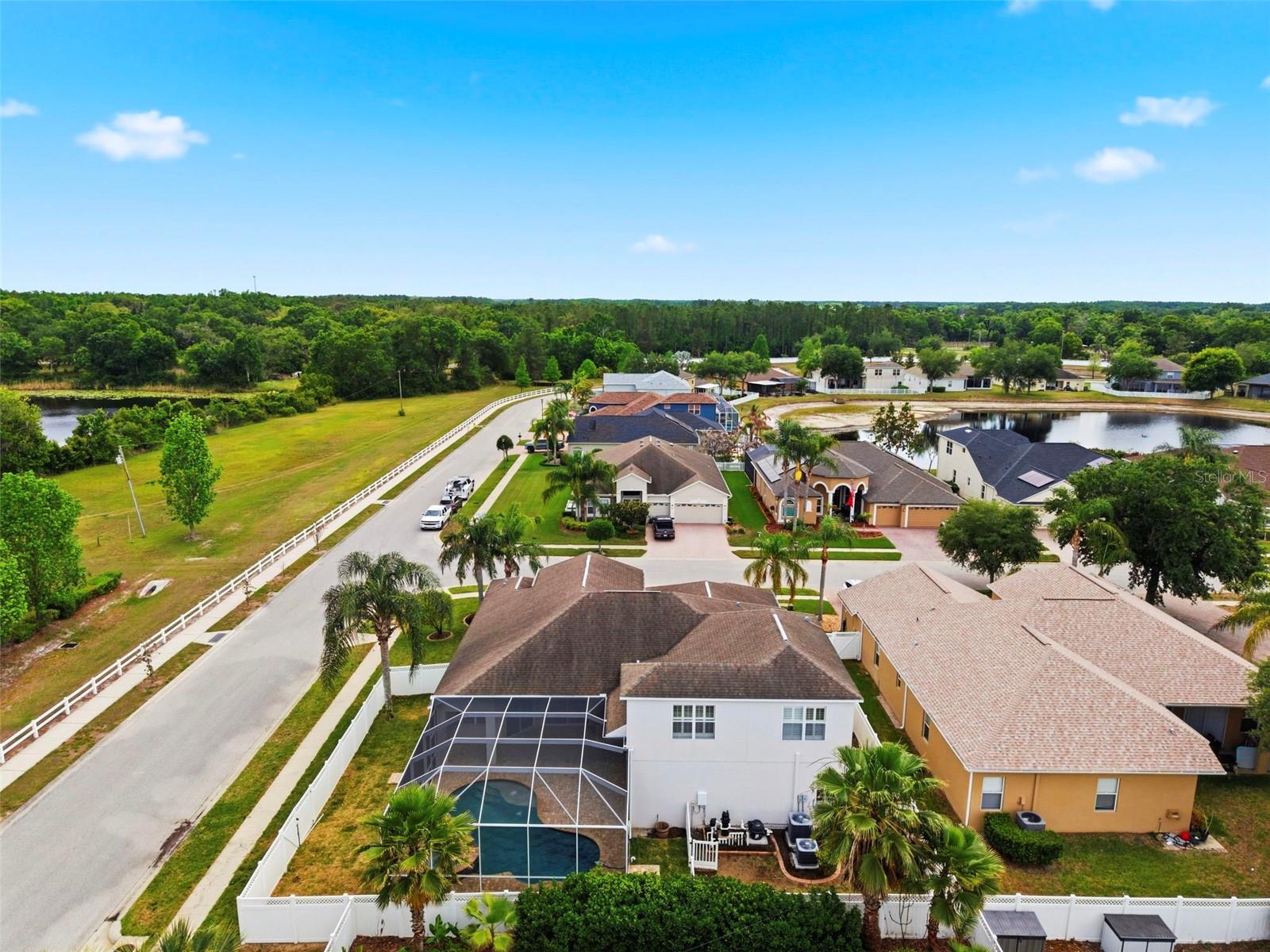 LAKE TALIA PH 02 - Residential