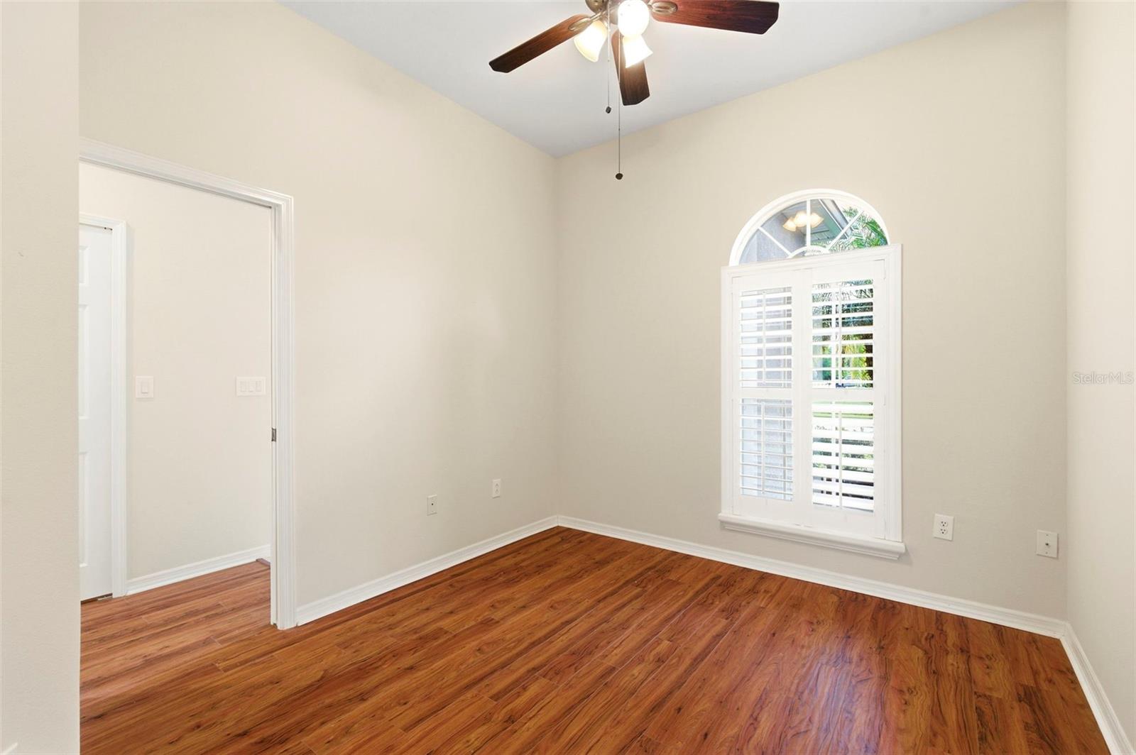 LAKE TALIA PH 02 - Residential