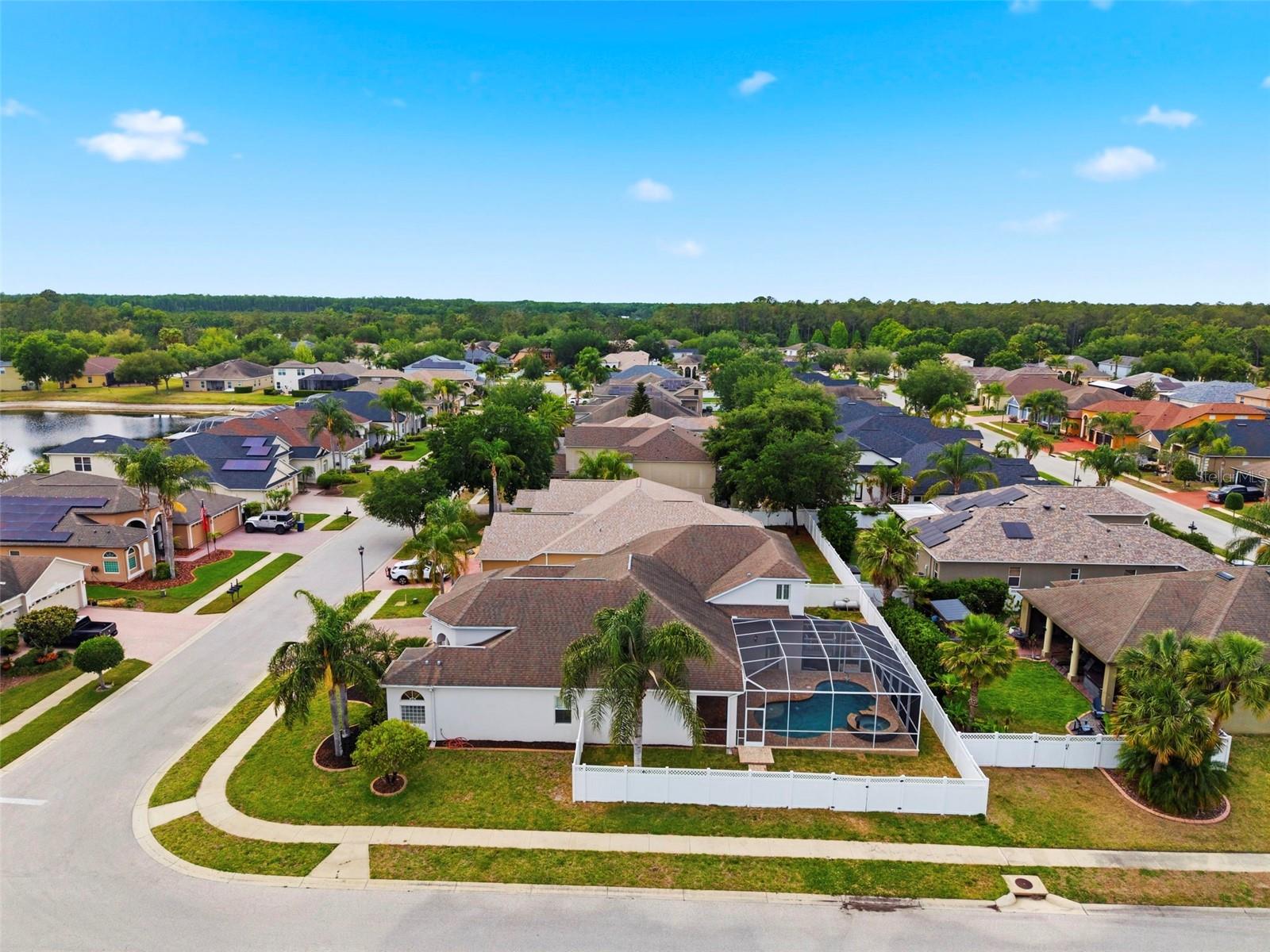 LAKE TALIA PH 02 - Residential