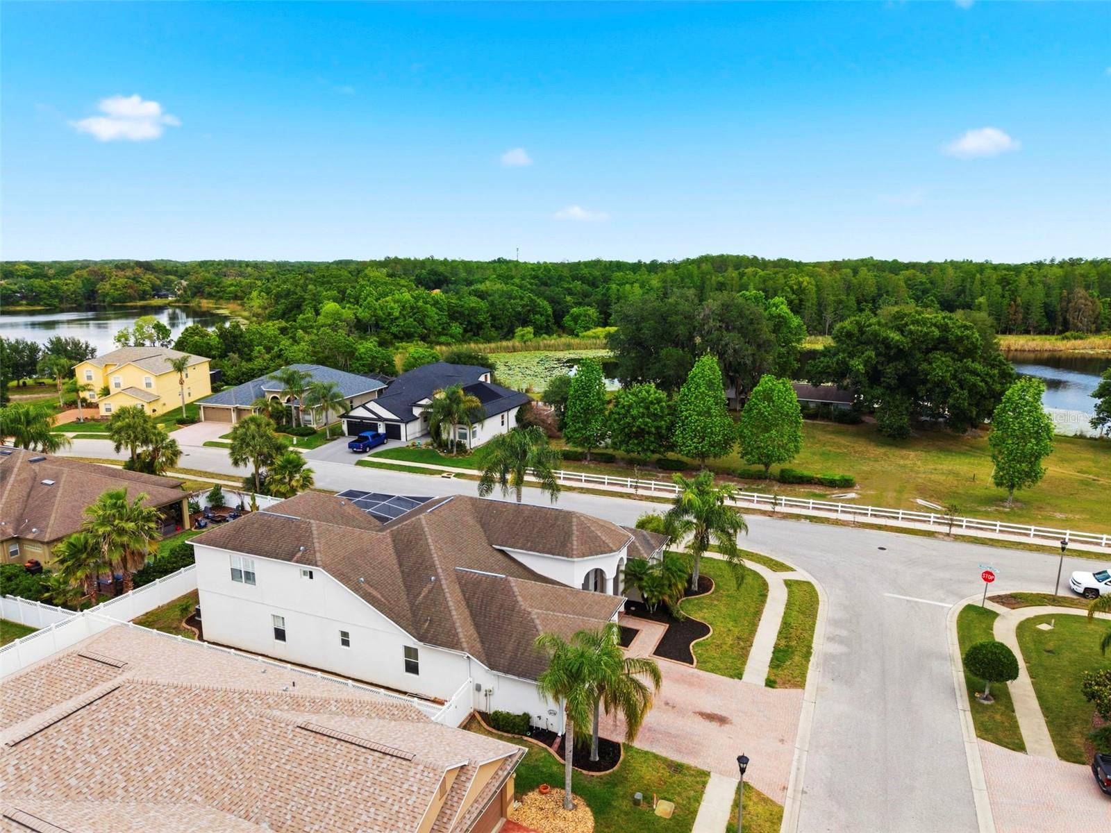 LAKE TALIA PH 02 - Residential