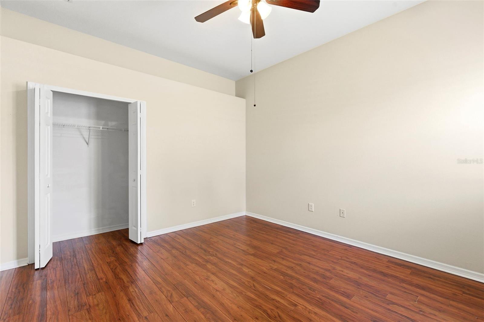 LAKE TALIA PH 02 - Residential