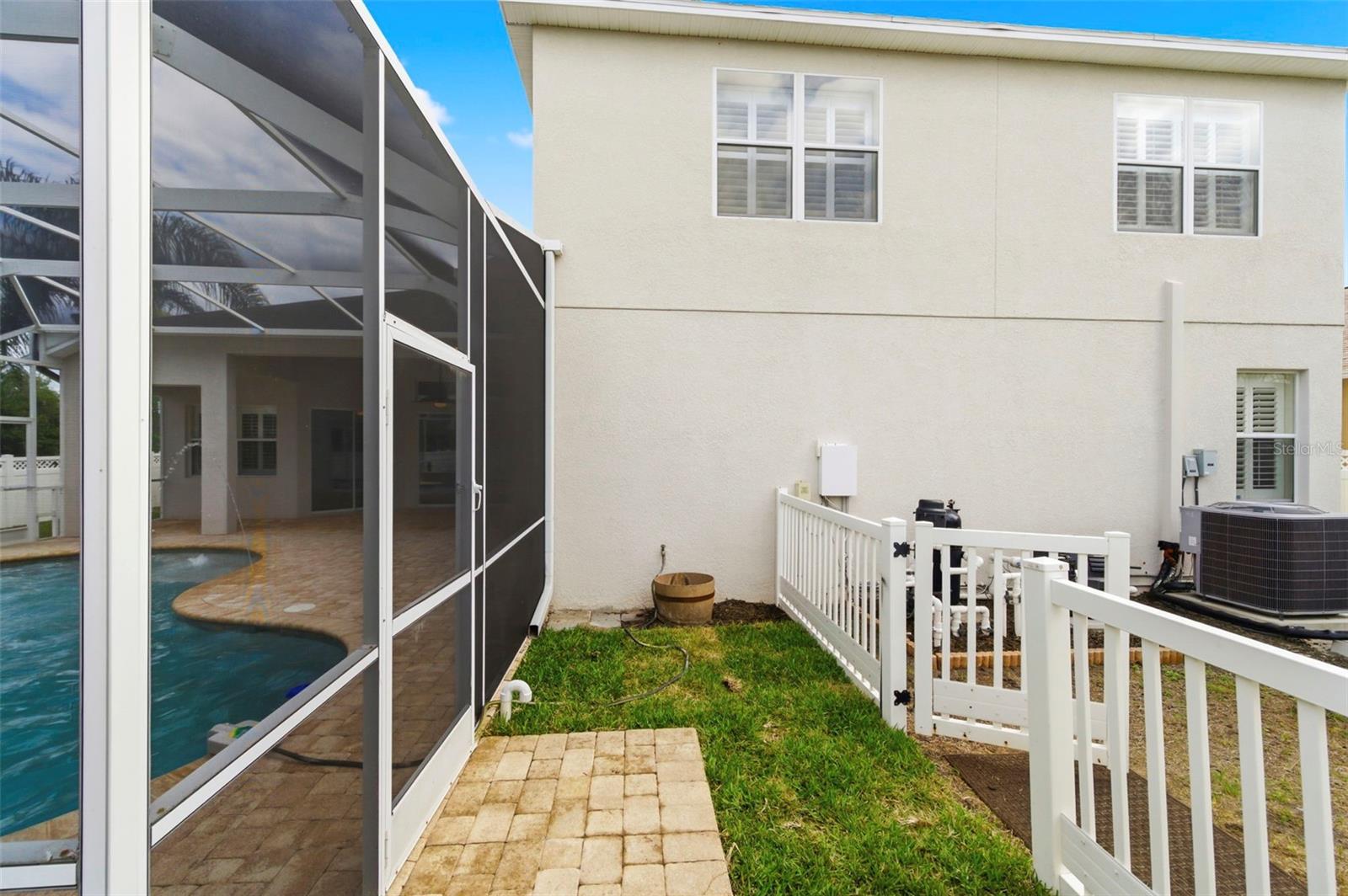 LAKE TALIA PH 02 - Residential