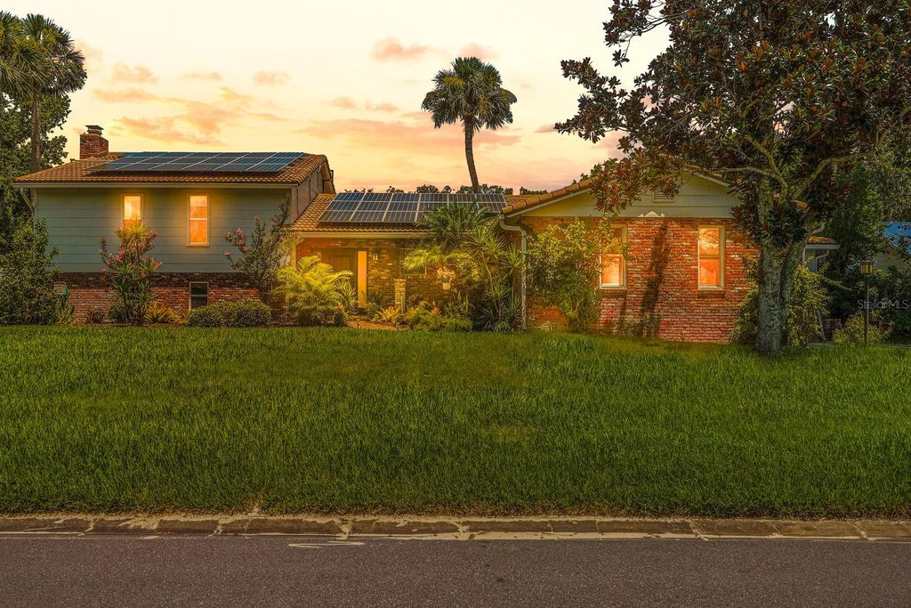 Photo of 29 Twin River Drive, Ormond Beach, FL 32174 (MLS # NS1085609)