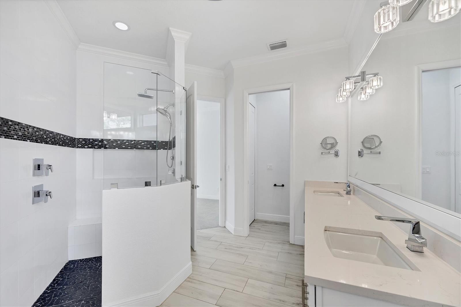 CORAL CAYE - Residential