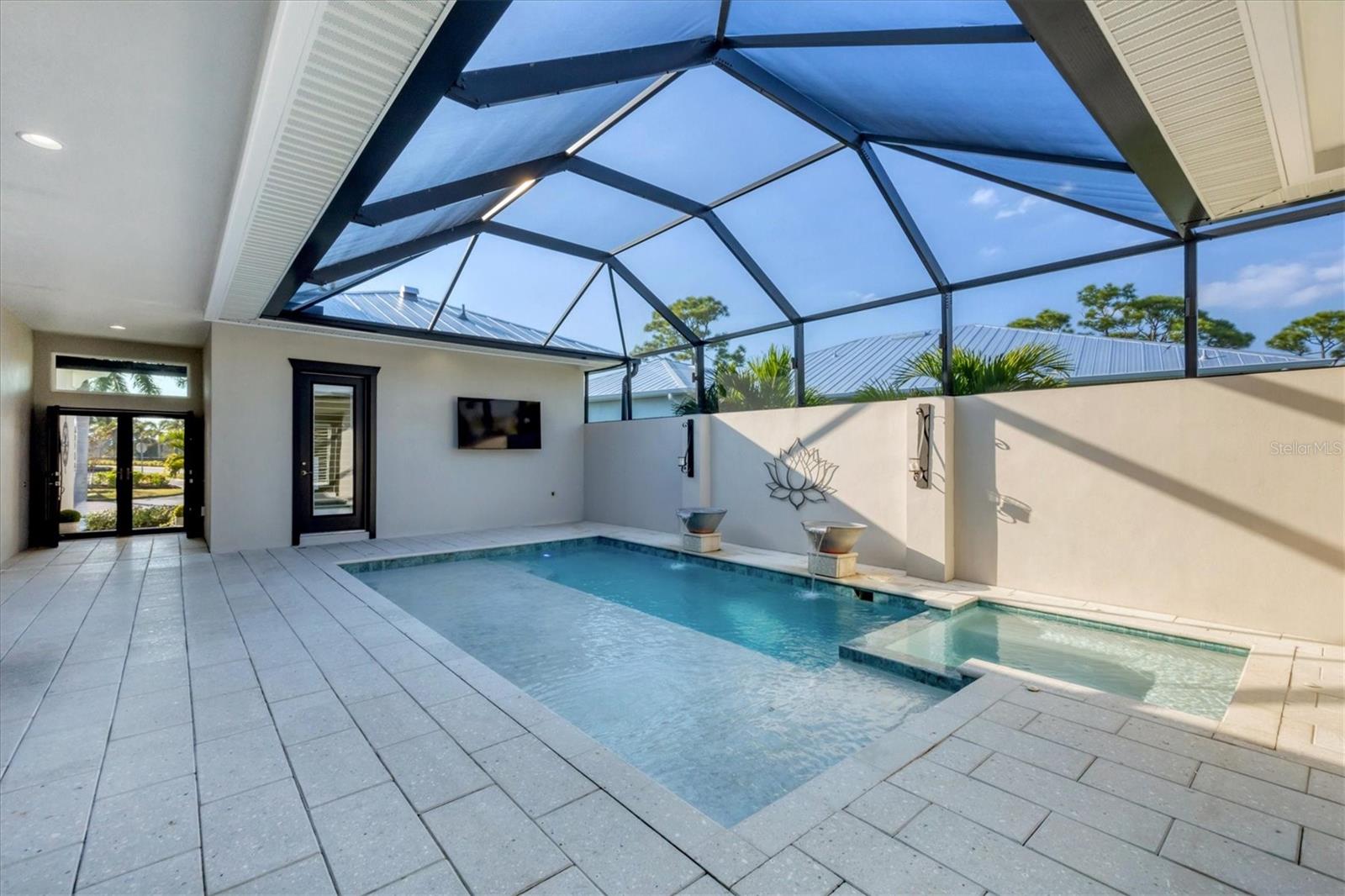 CORAL CAYE - Residential