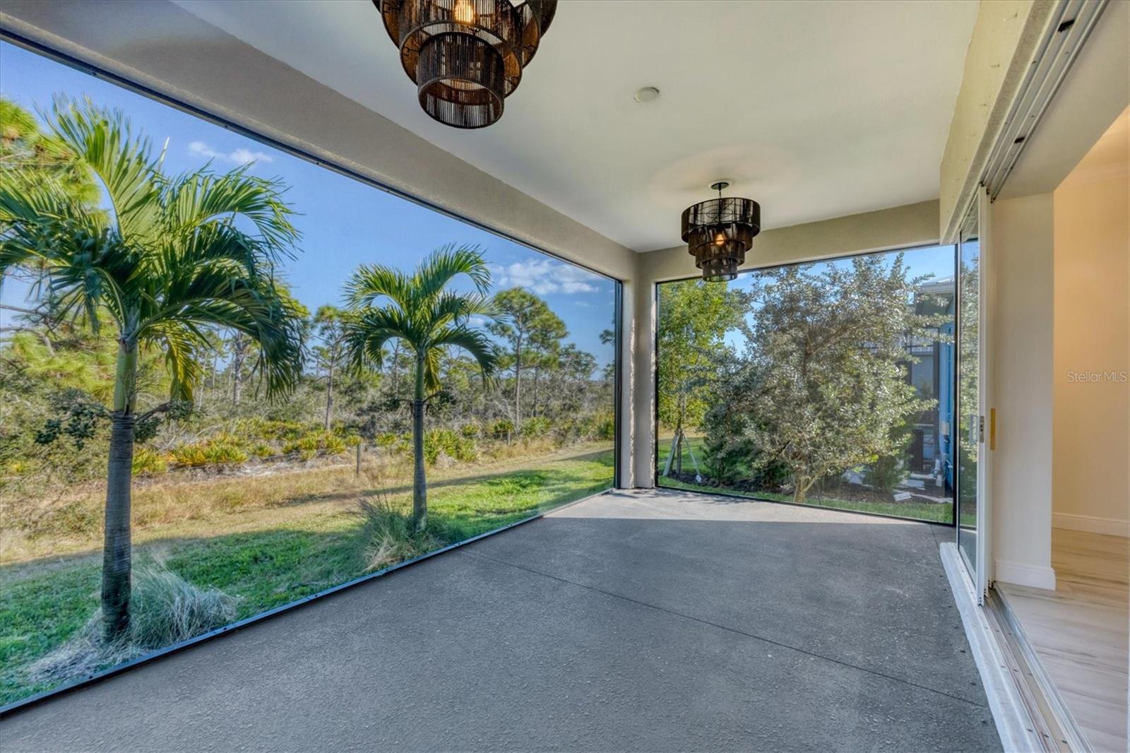 CORAL CAYE - Residential