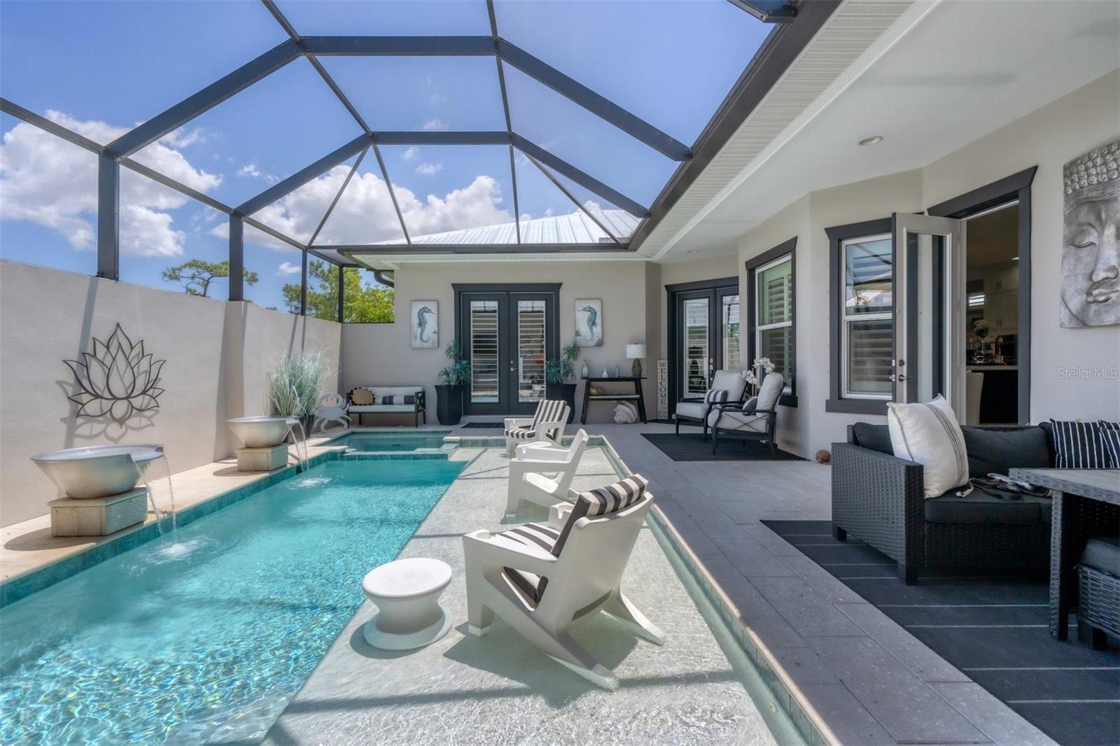 CORAL CAYE - Residential