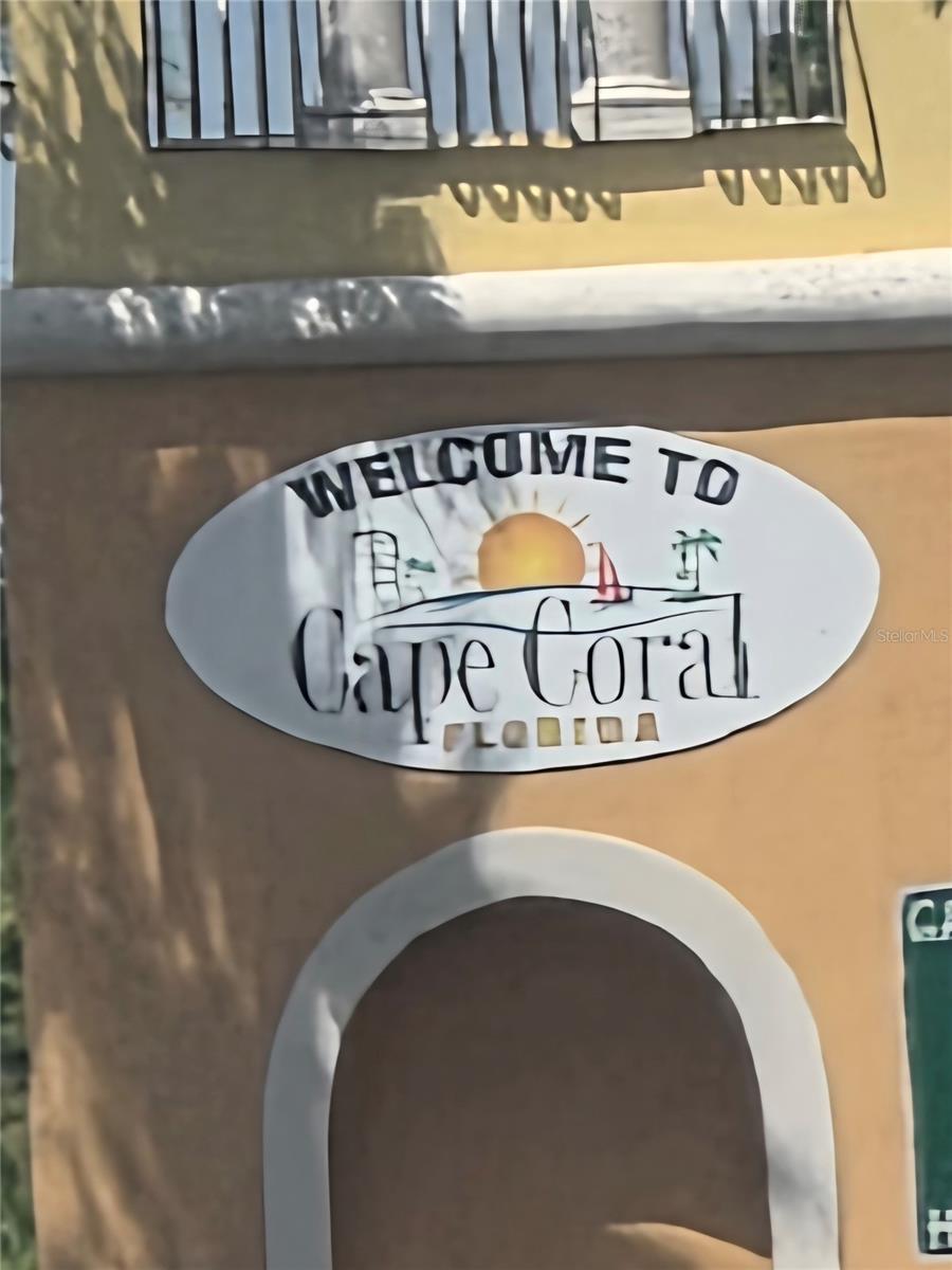 CAPE CORAL - Residential
