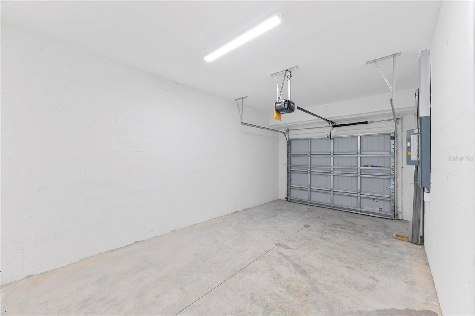 LORRAINE LAKES PH IIA - Residential Lease