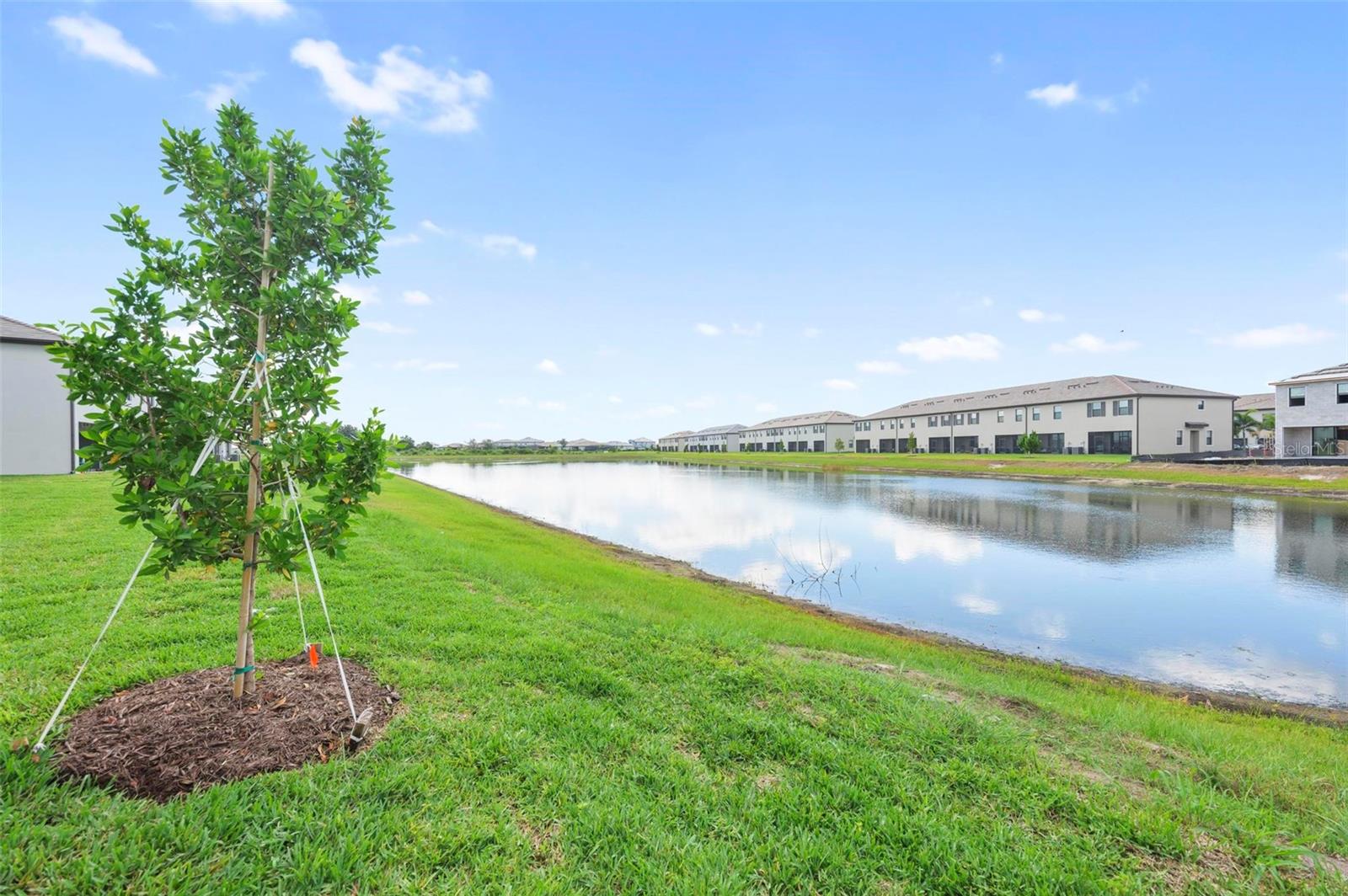 LORRAINE LAKES PH IIA - Residential Lease