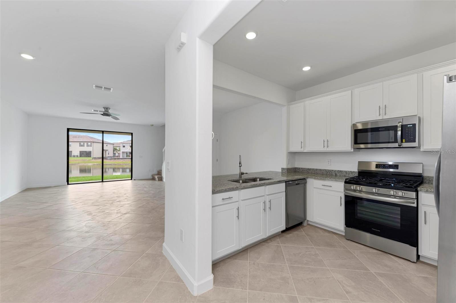 LORRAINE LAKES PH IIA - Residential Lease