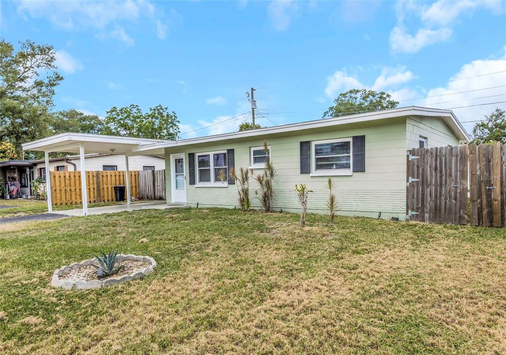 Photo of 5711 92nd Avenue N, Pinellas Park, FL 33782 (MLS # G5113818)
