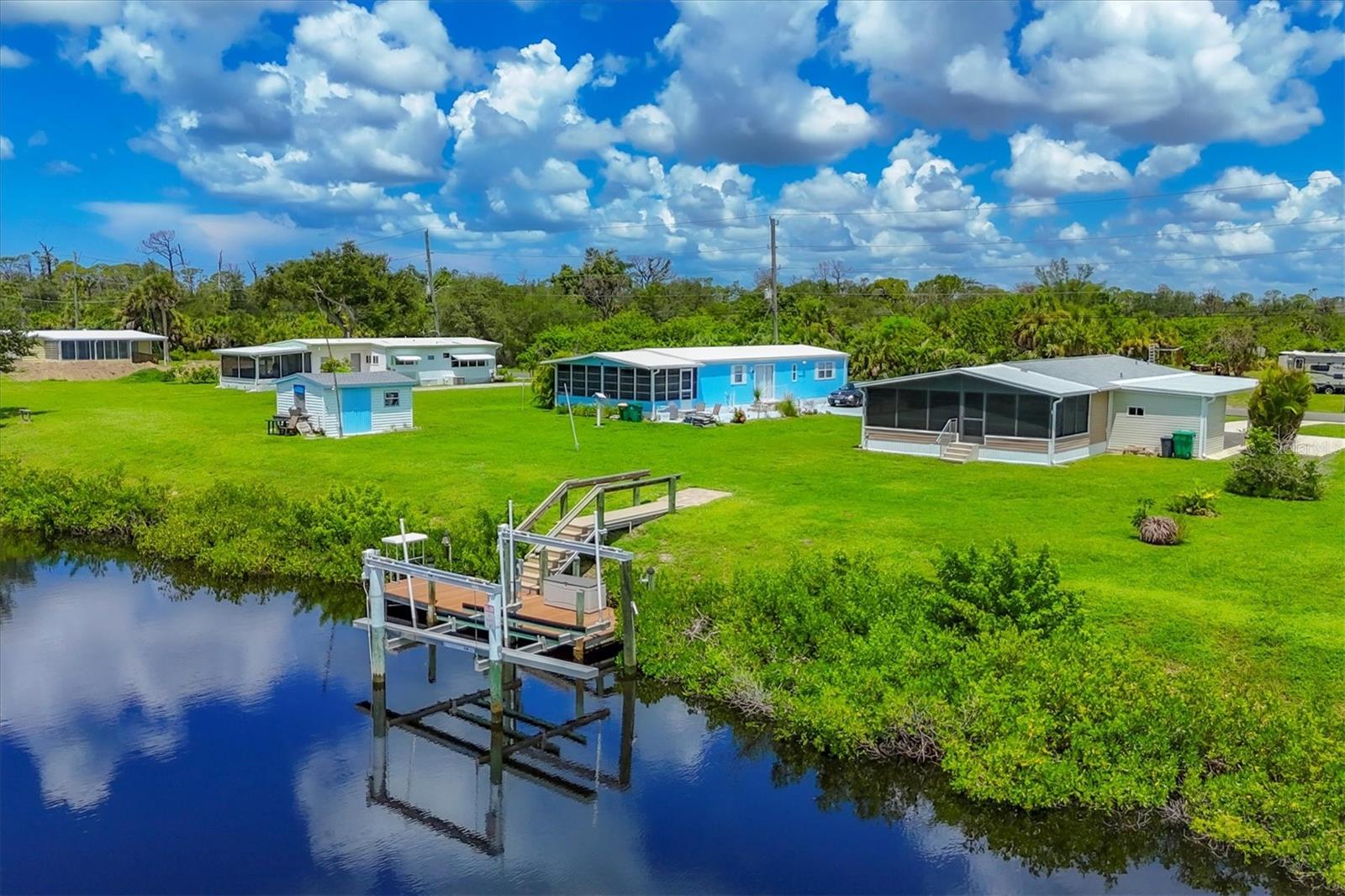1200 SEAHORSE LANE