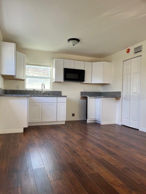 MACFARLANES ADD WEST TAMPA REV - Residential Lease
