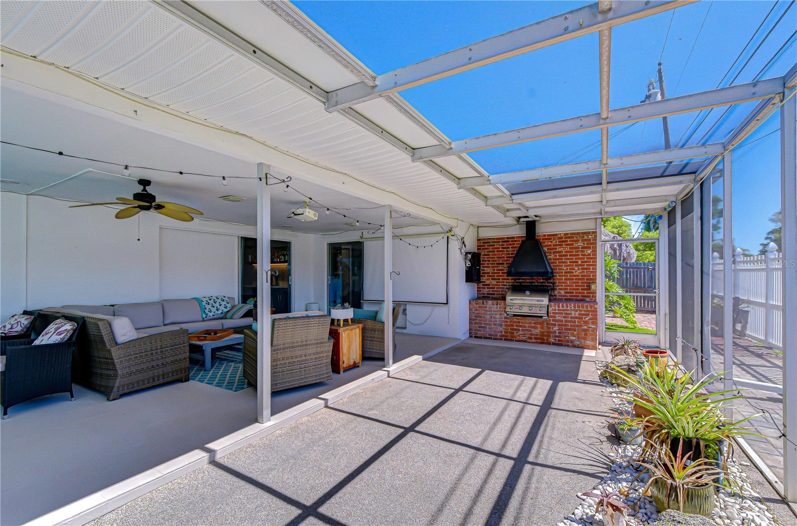 YACHT CLUB ESTATES UNIT 3 PT REP - Residential