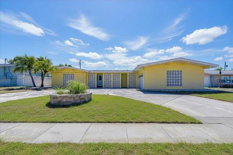 Photo of 9625 Commodore Drive, Seminole, FL 33776 (MLS # TB8502111)