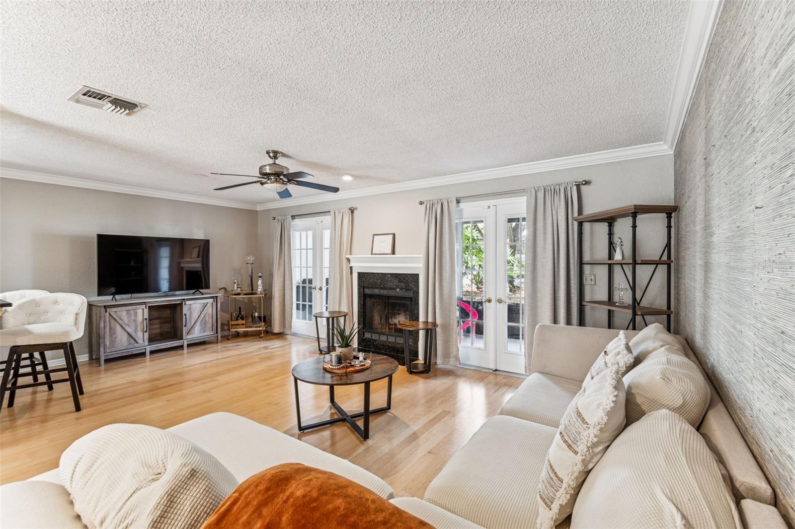 BRENTWOOD PARK - Residential