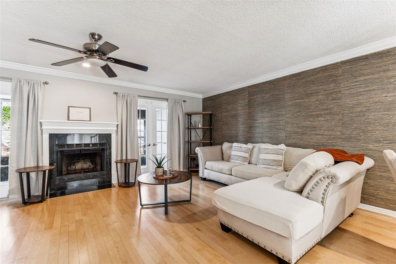 BRENTWOOD PARK - Residential