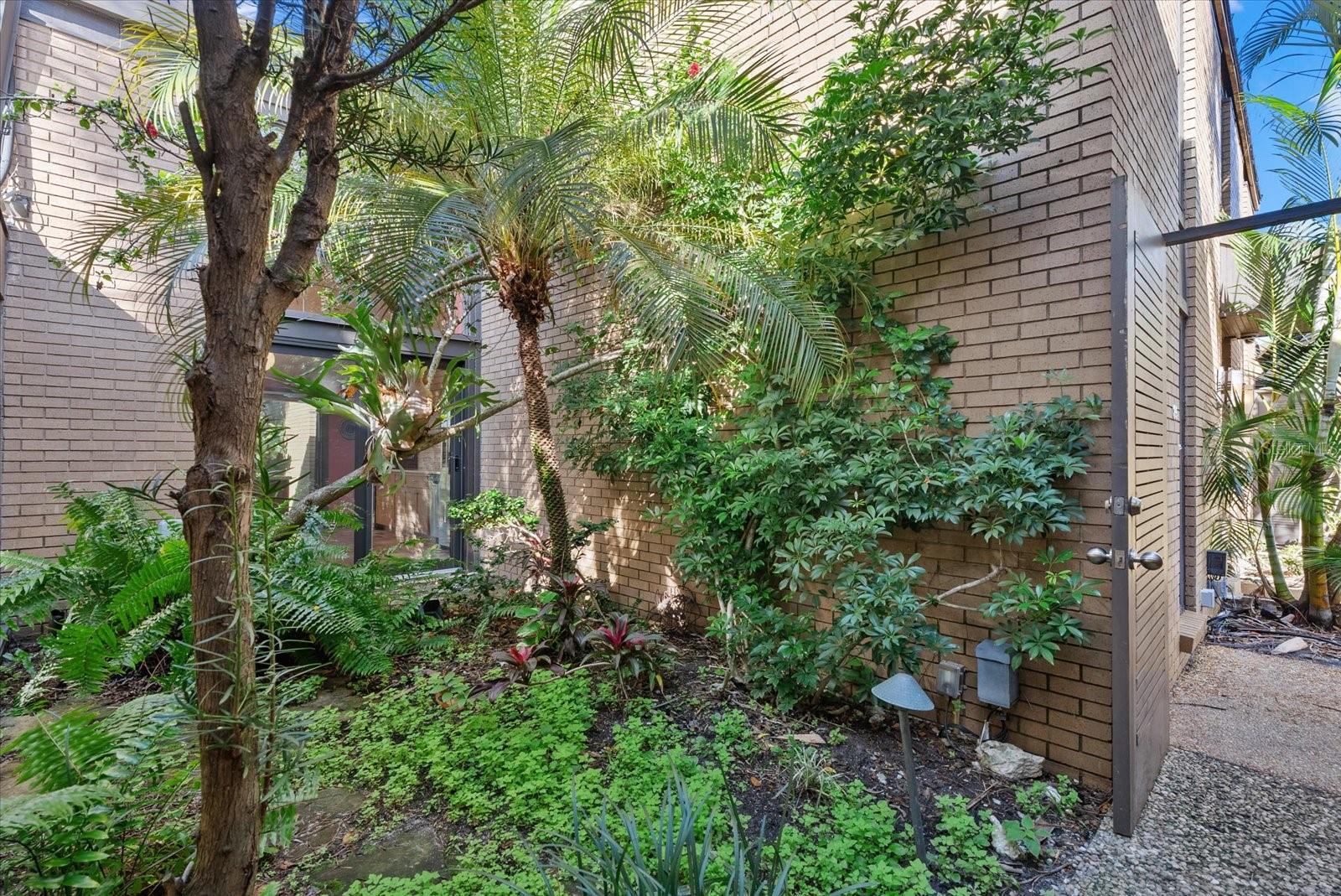 SANDY COVE - Residential