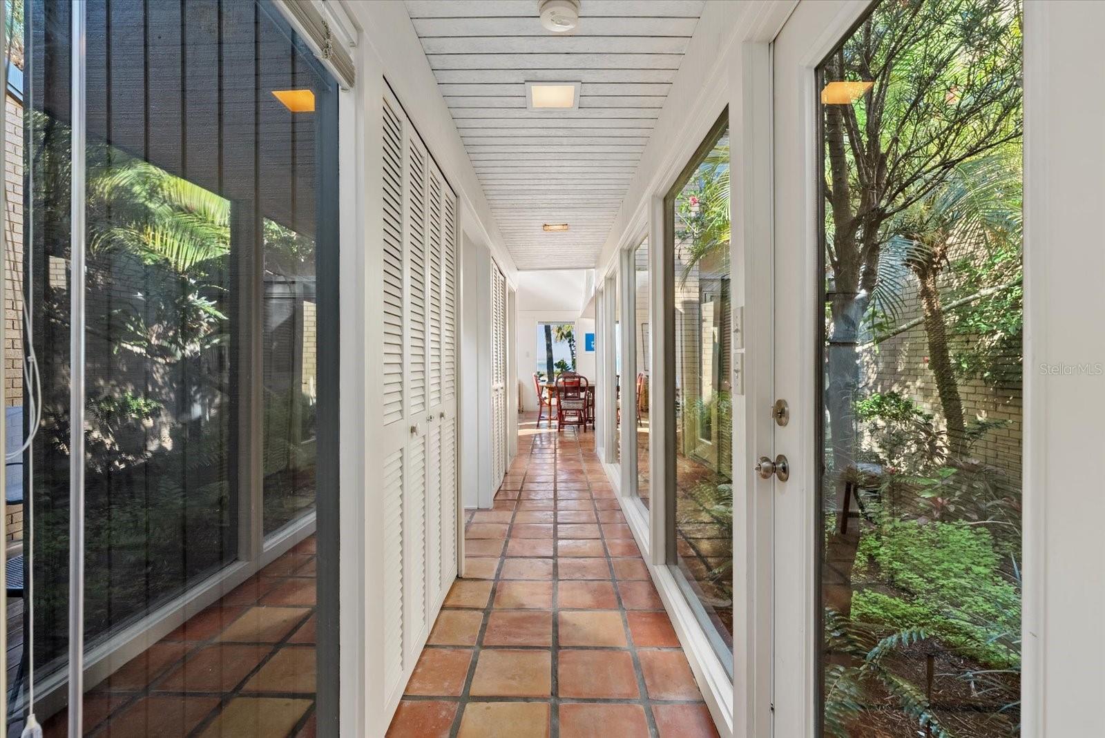 SANDY COVE - Residential