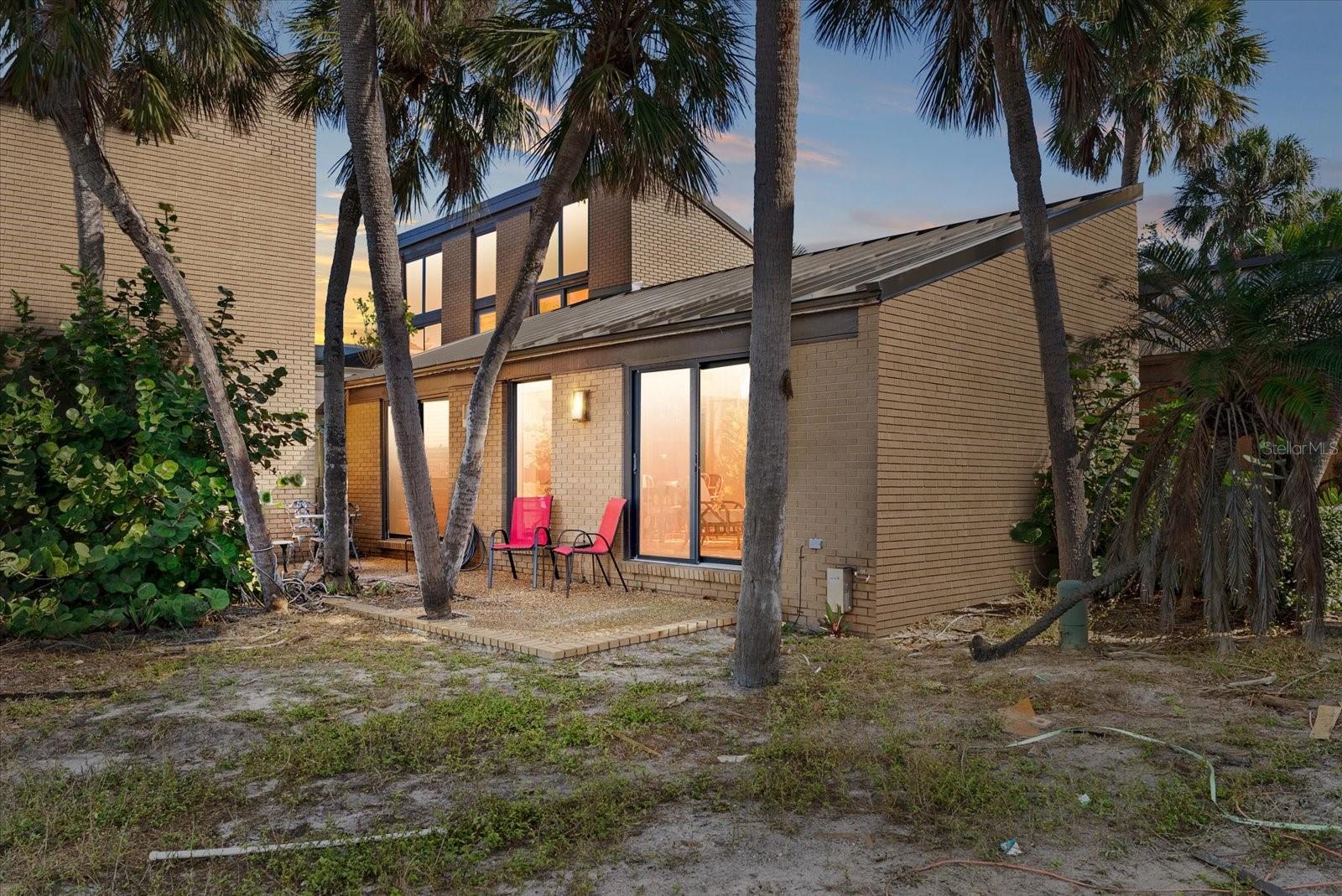 SANDY COVE - Residential