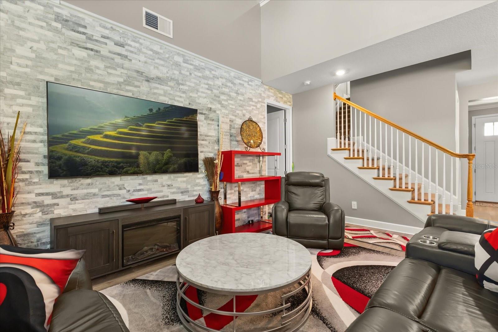 LAKESIDE PH II - Residential