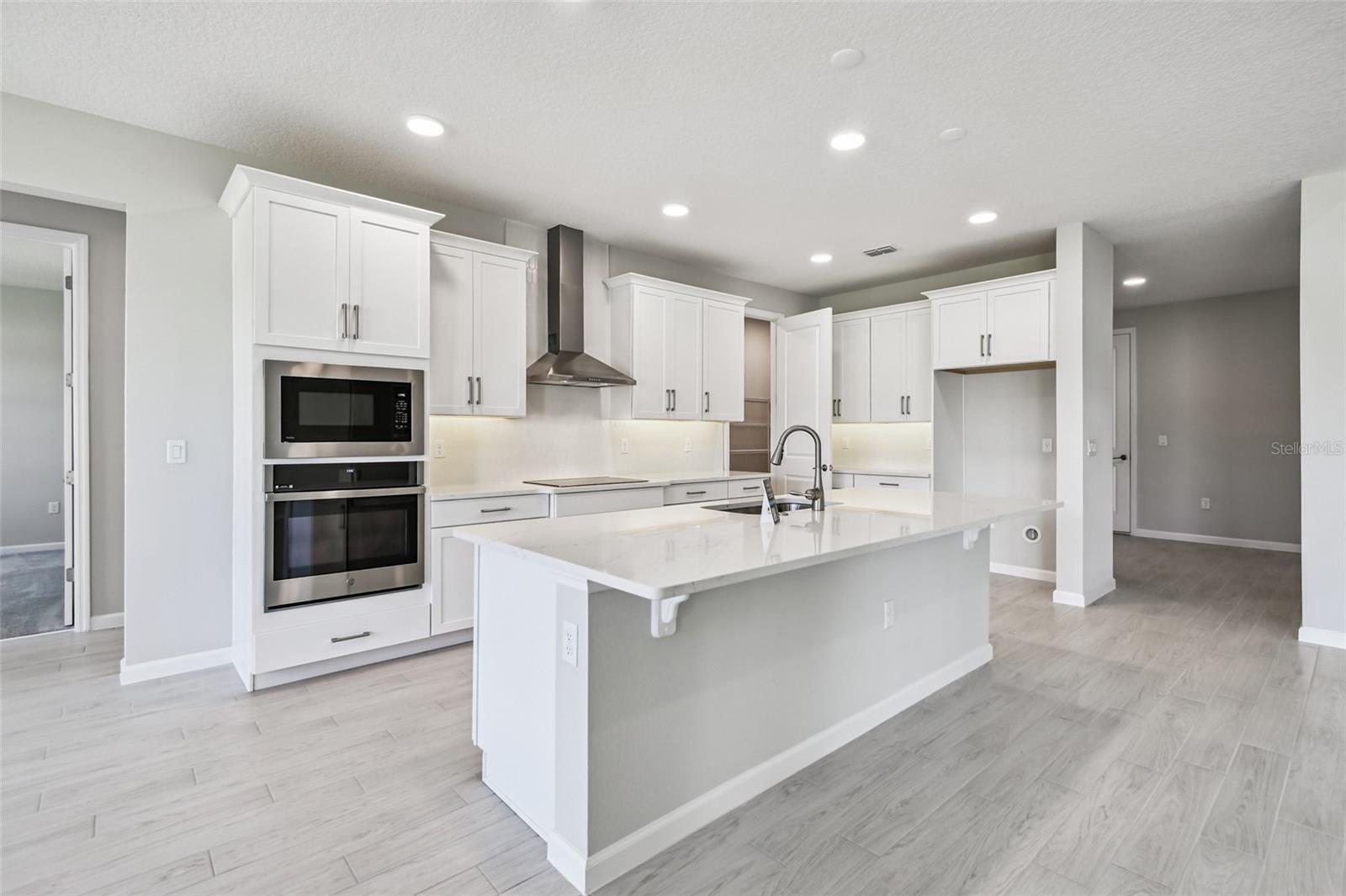 HAWK'S OVERLOOK - Residential