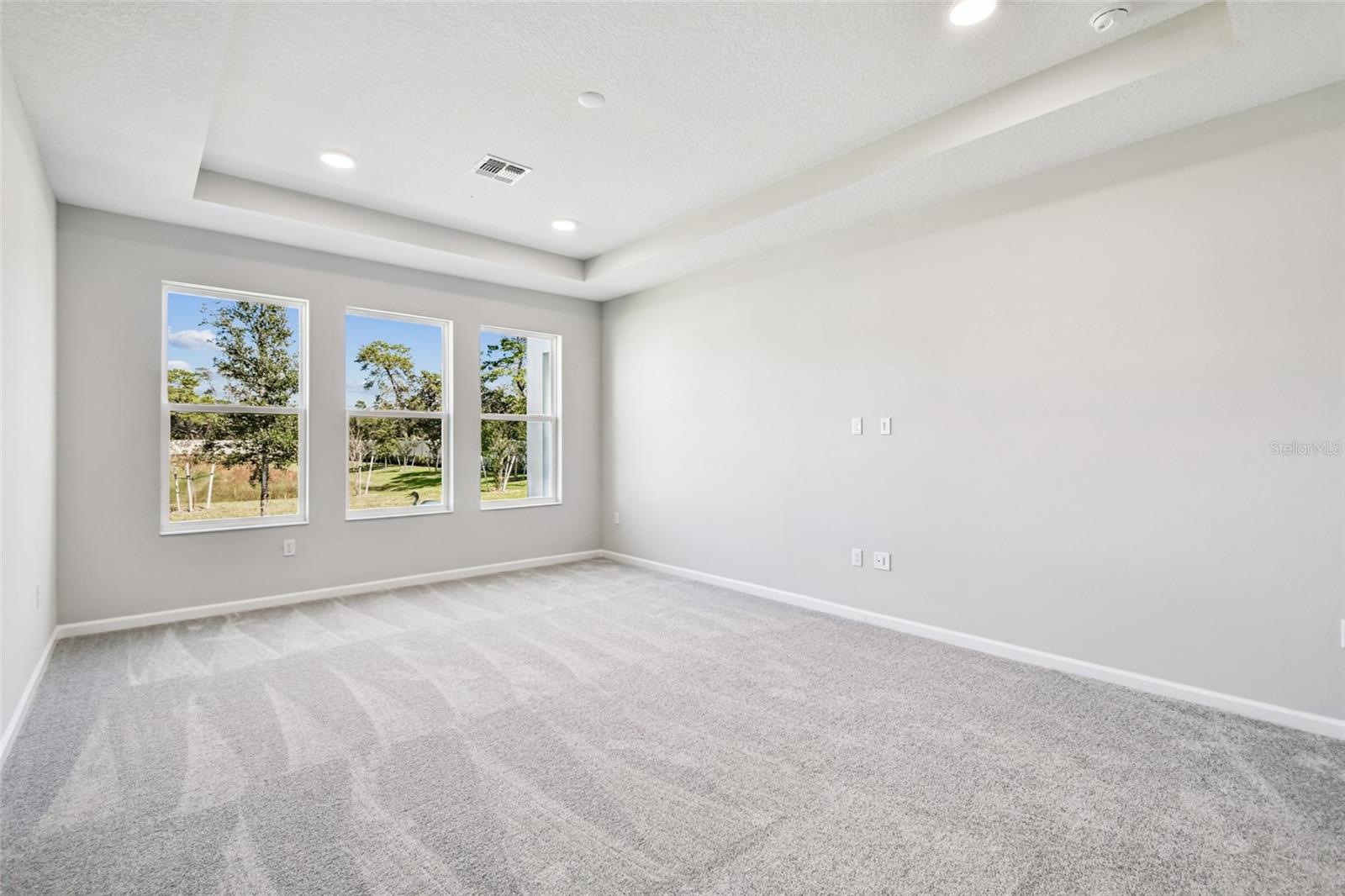 HAWK'S OVERLOOK - Residential