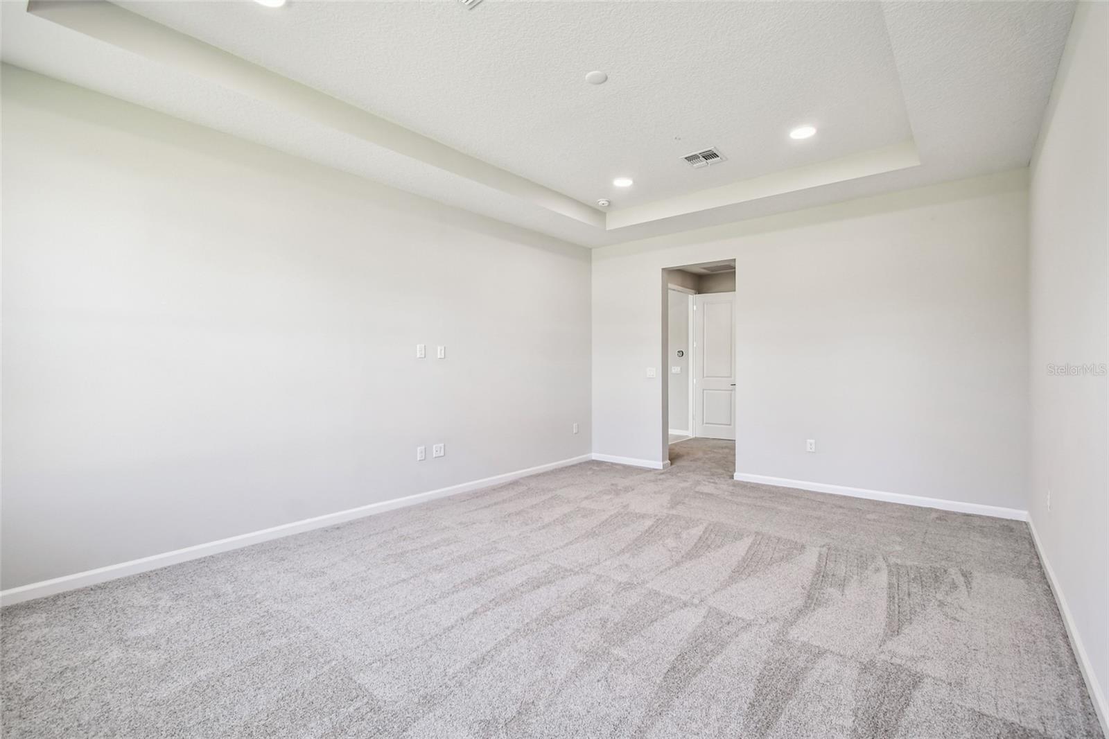 HAWK'S OVERLOOK - Residential