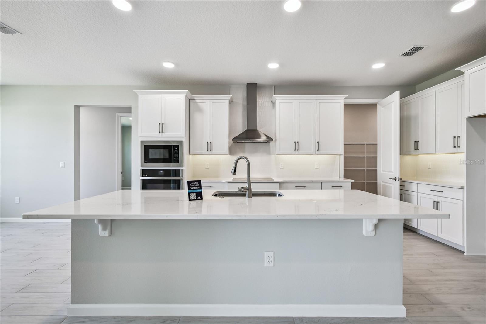 HAWK'S OVERLOOK - Residential