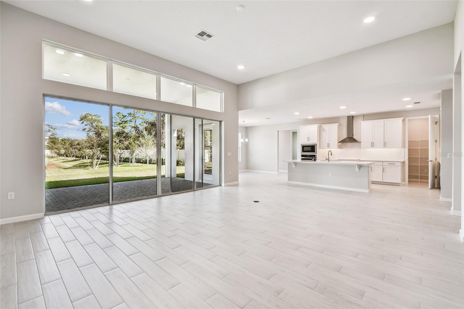 HAWK'S OVERLOOK - Residential