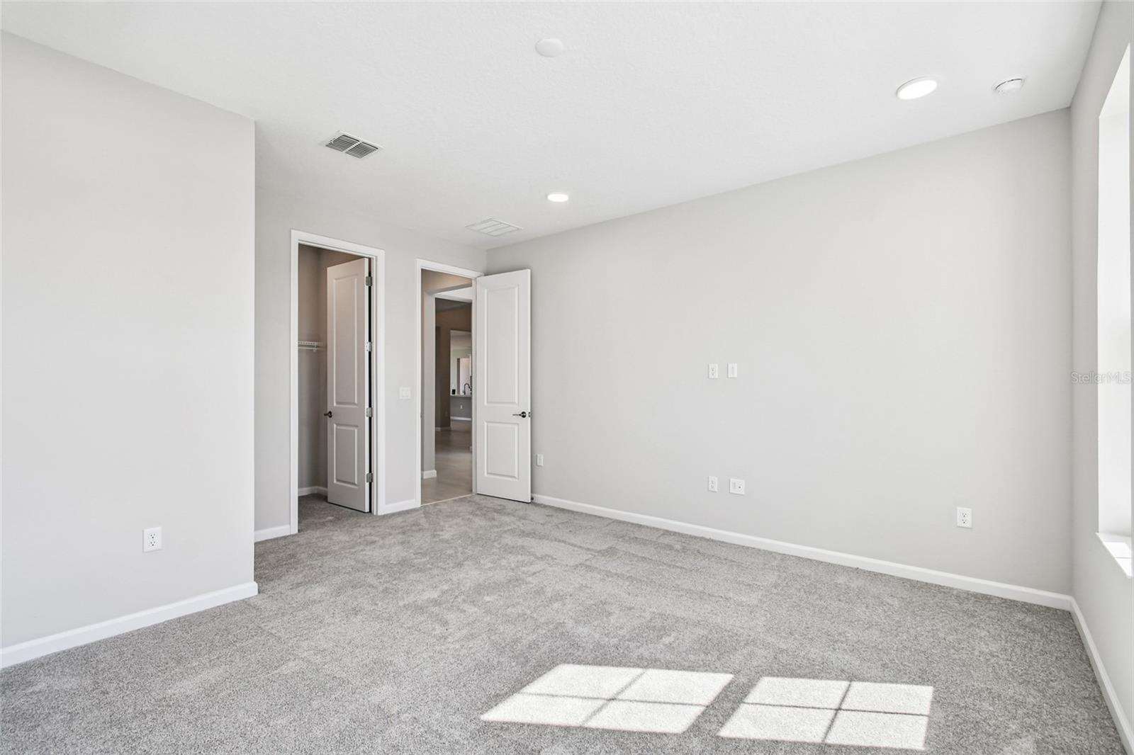 HAWK'S OVERLOOK - Residential