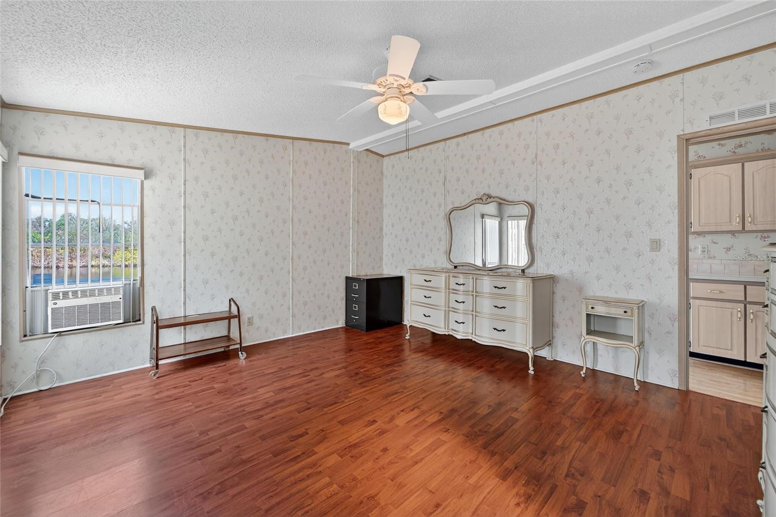 PARADISE ISLAND CO-OP INC - Residential