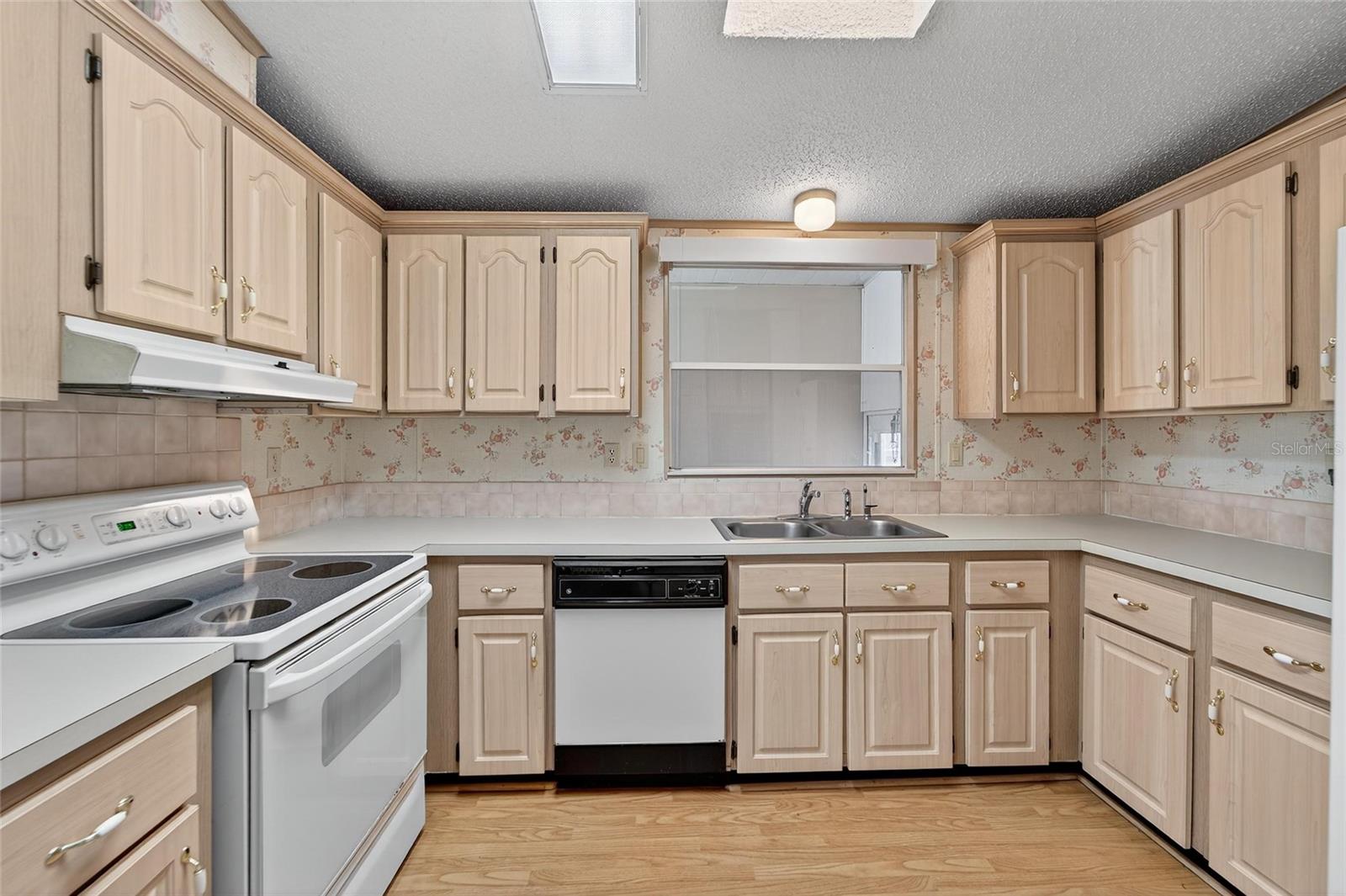 PARADISE ISLAND CO-OP INC - Residential