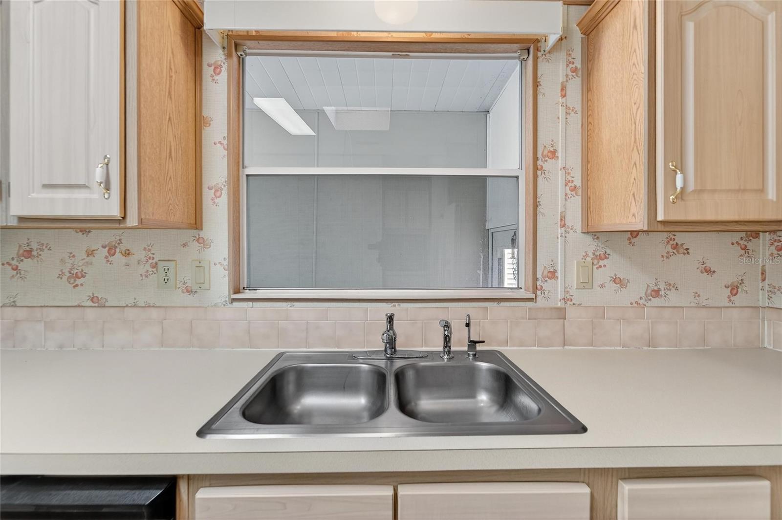 PARADISE ISLAND CO-OP INC - Residential