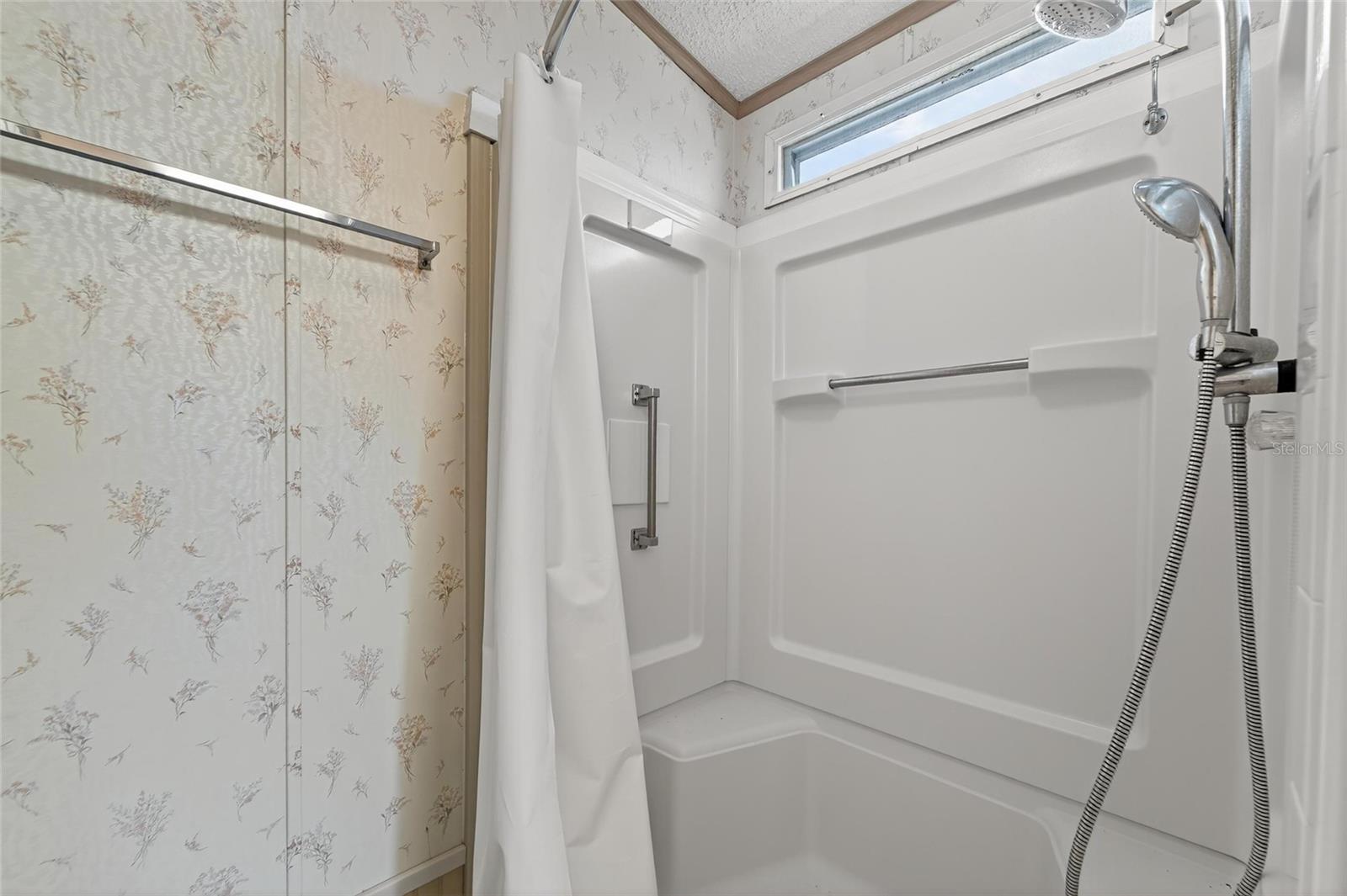 PARADISE ISLAND CO-OP INC - Residential