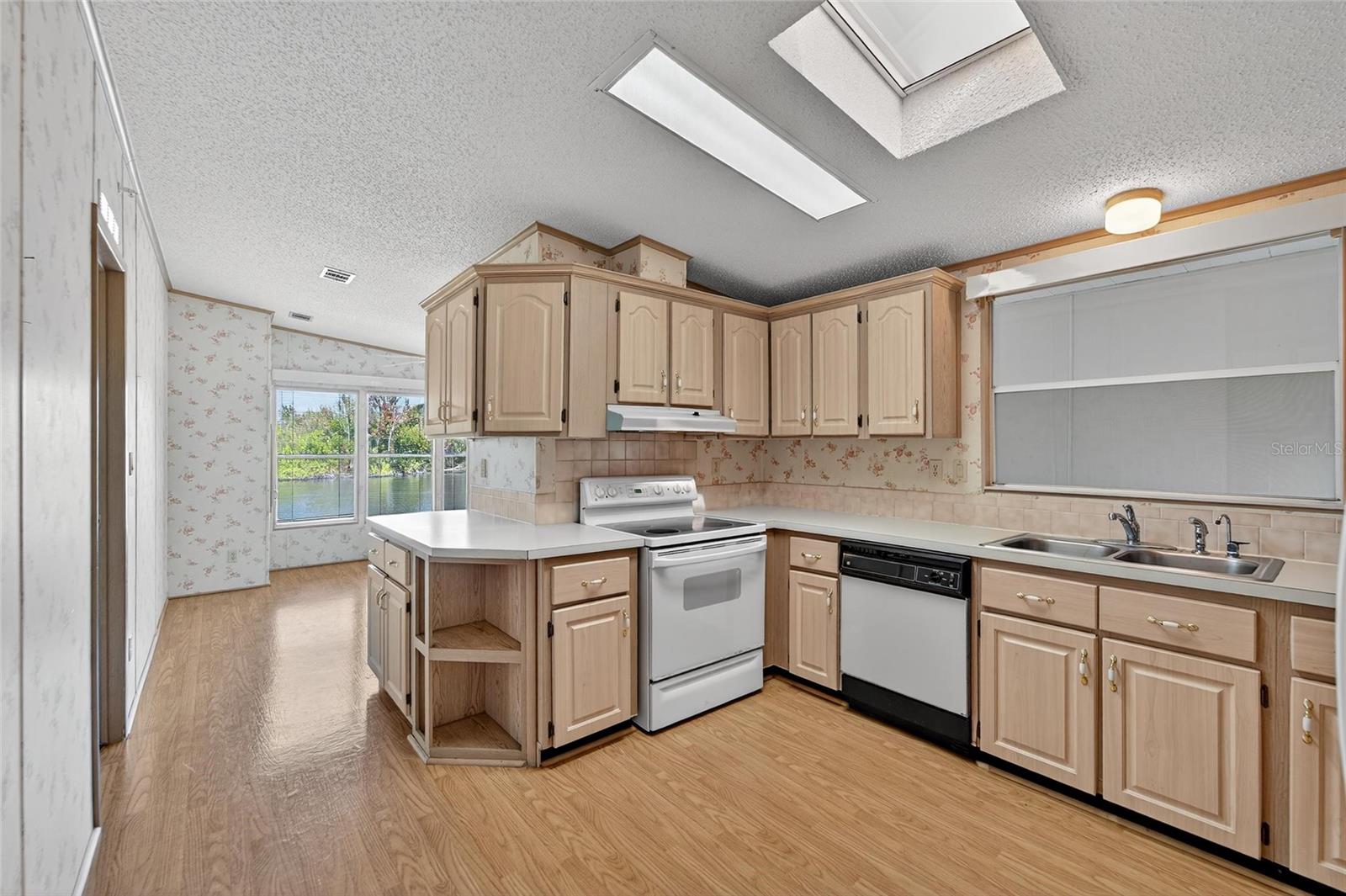 PARADISE ISLAND CO-OP INC - Residential