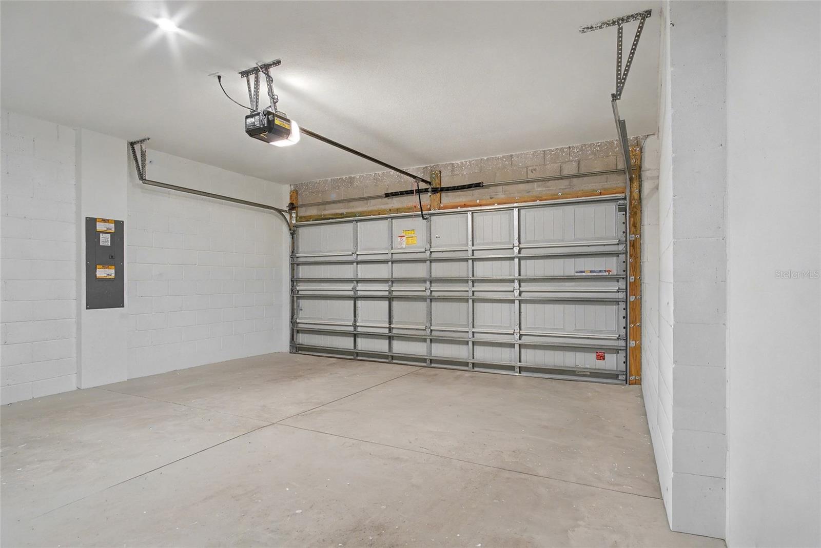 GRACELYN GROVE PH I - Residential Lease