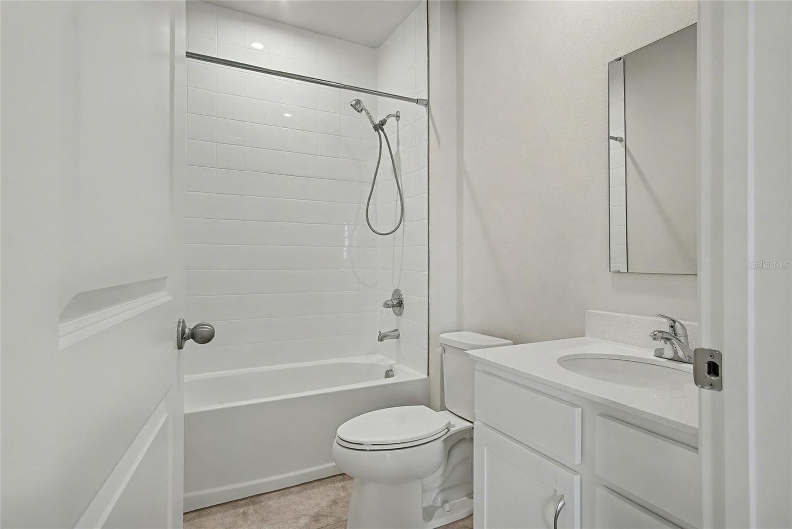 GRACELYN GROVE PH I - Residential Lease