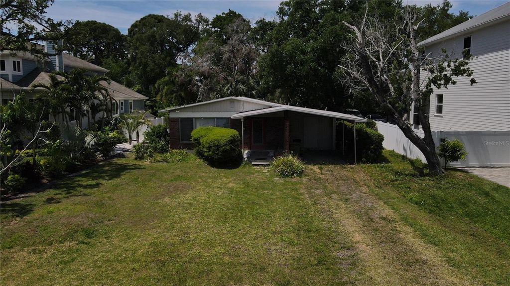 Photo of 2305 S Occident Street, Tampa, FL 33629 (MLS # TB8496376)