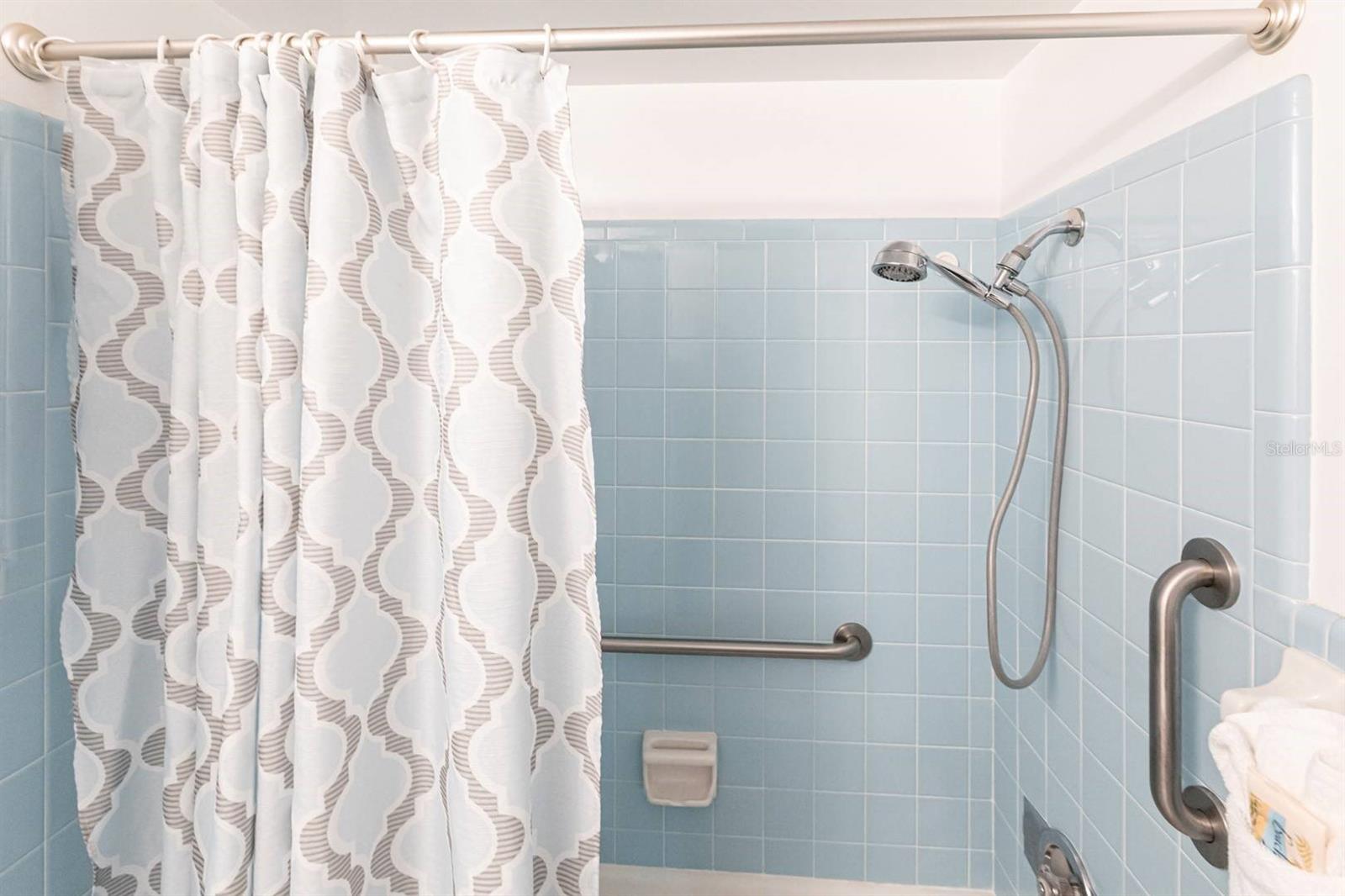 CASA MAR - Residential Lease