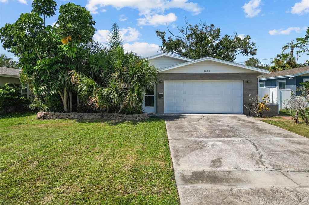 Photo of 1889 Montana Avenue NE, St Petersburg, FL 33703 (MLS # TB8430455)