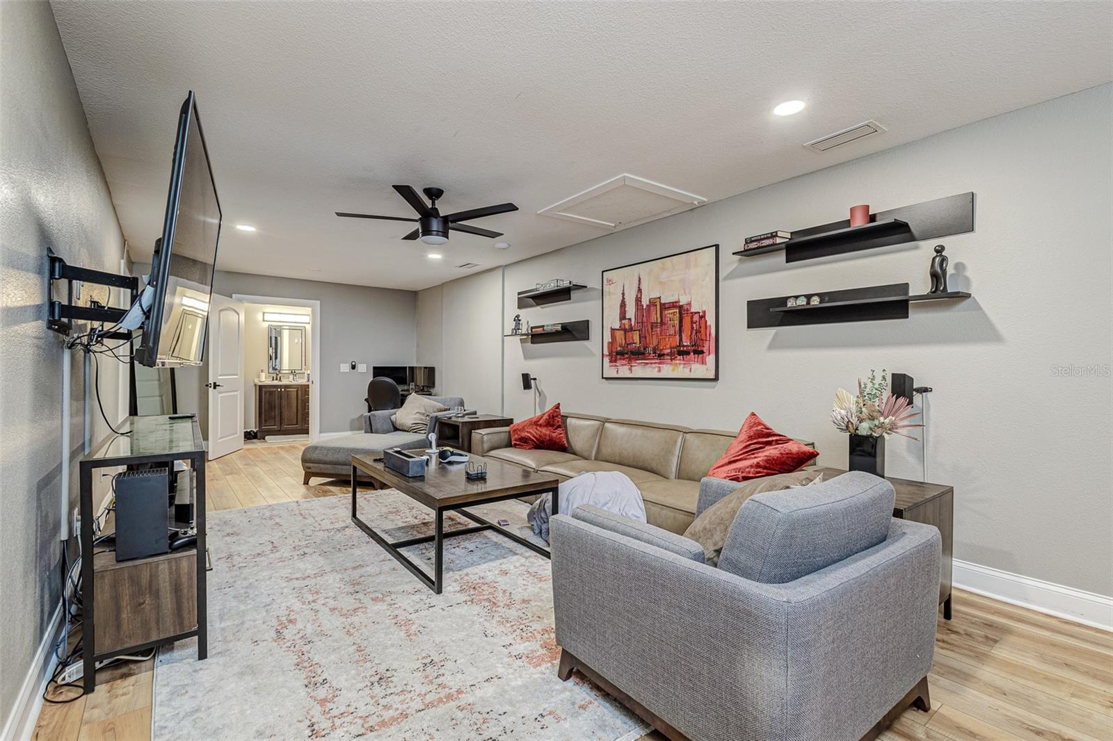 NORTH ST PETERSBURG REP - Residential Income